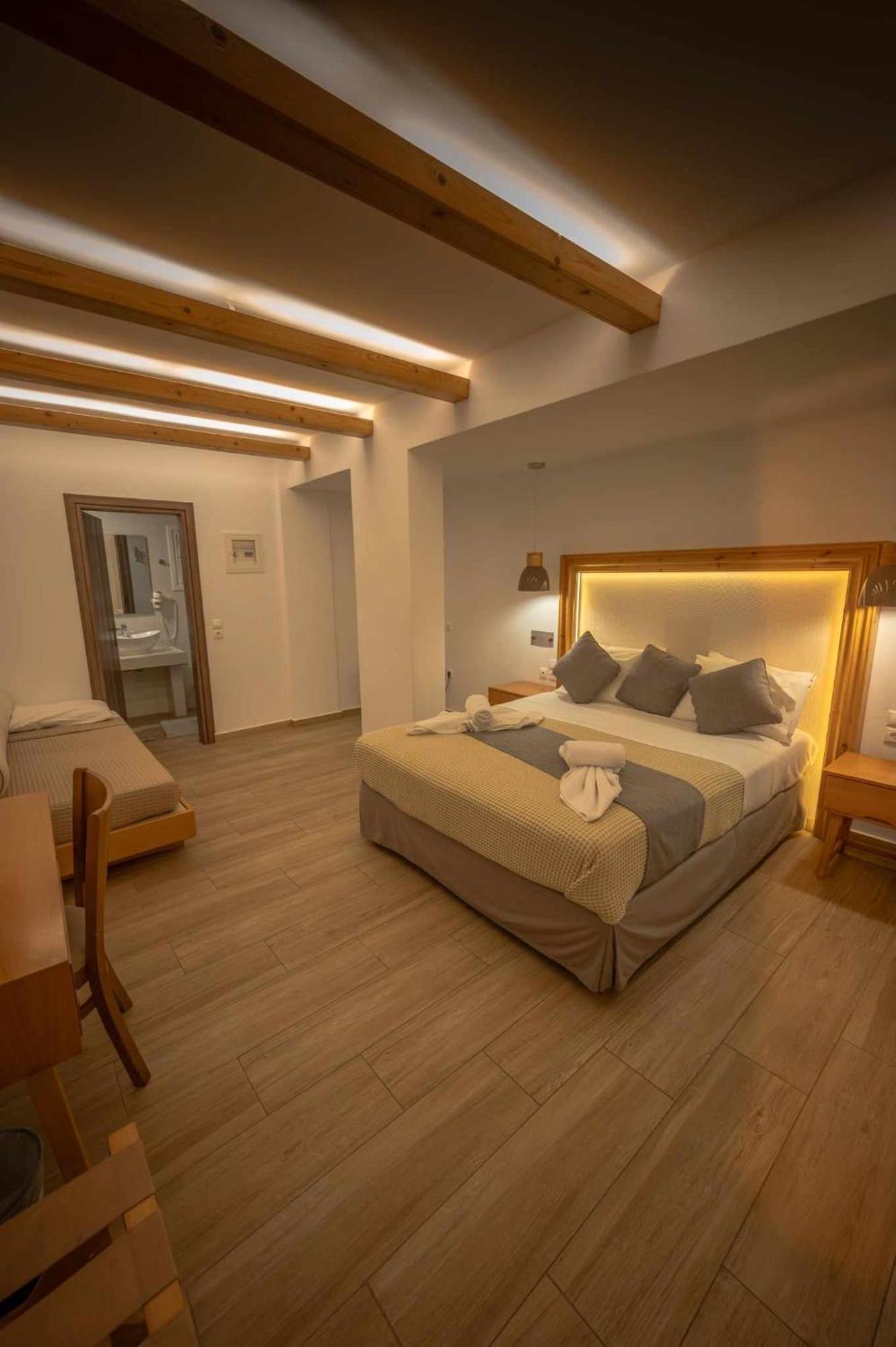 Karidis Hotel Kamári 외부 사진