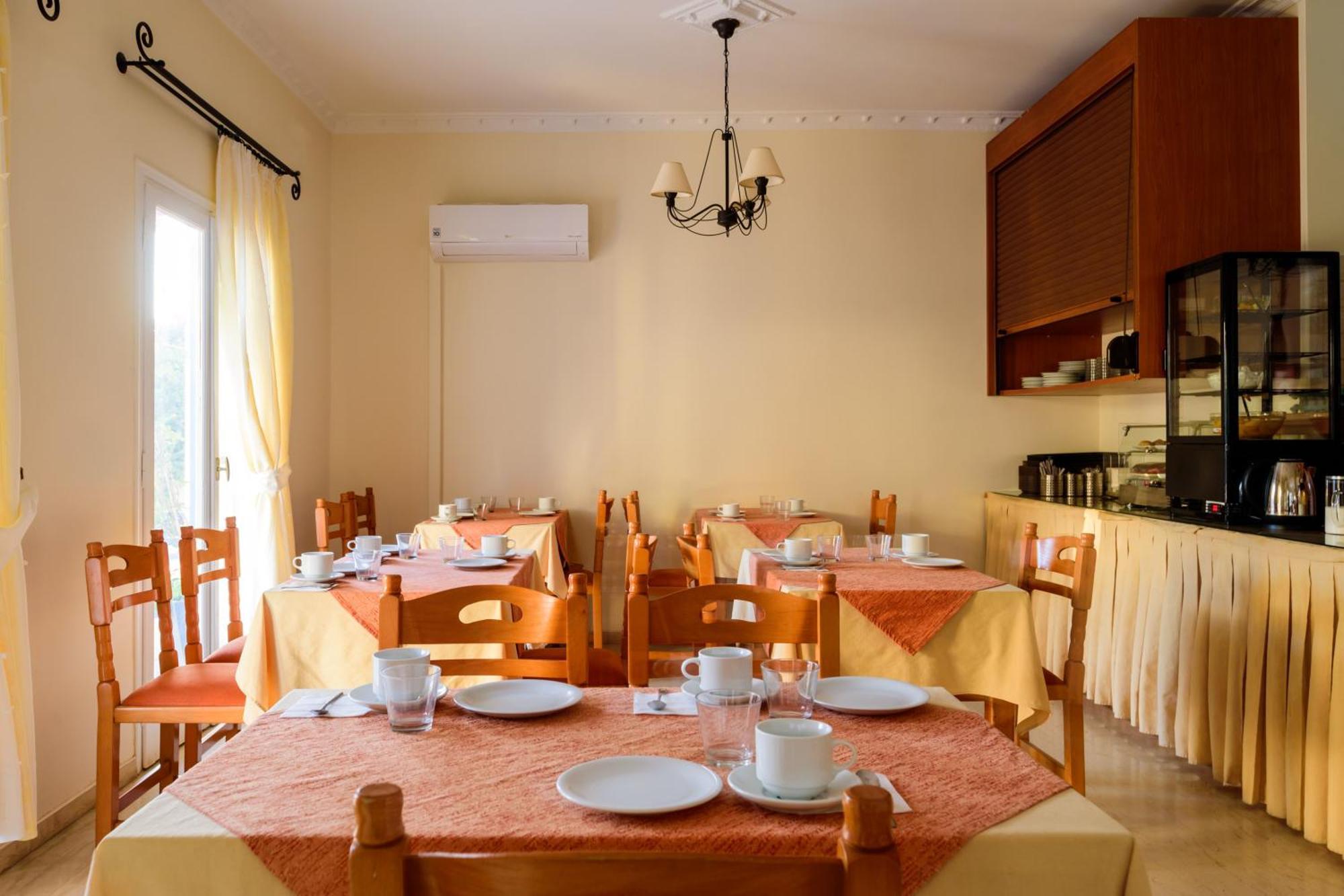 Karidis Hotel Kamári 외부 사진