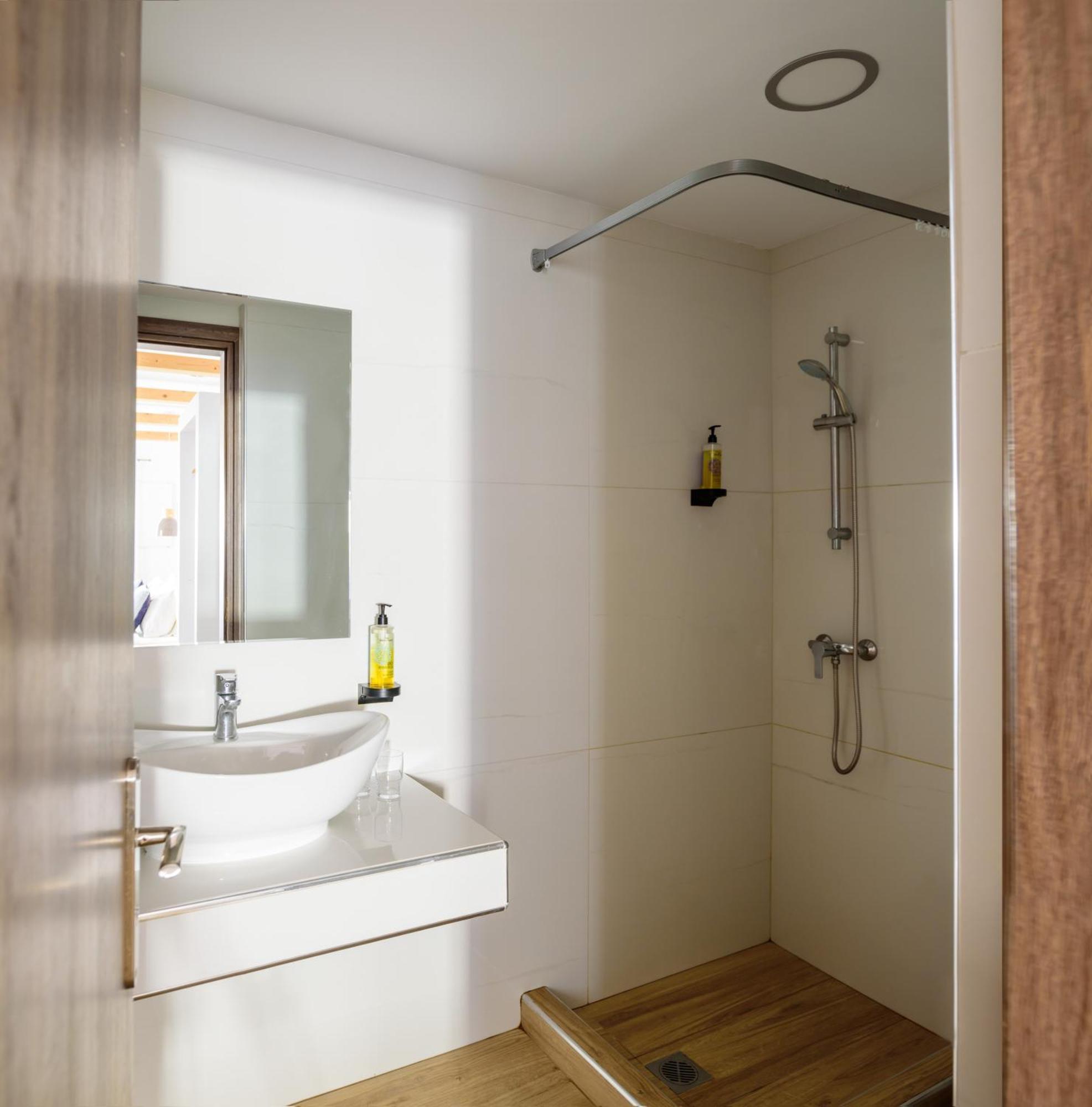 Karidis Hotel Kamári 외부 사진