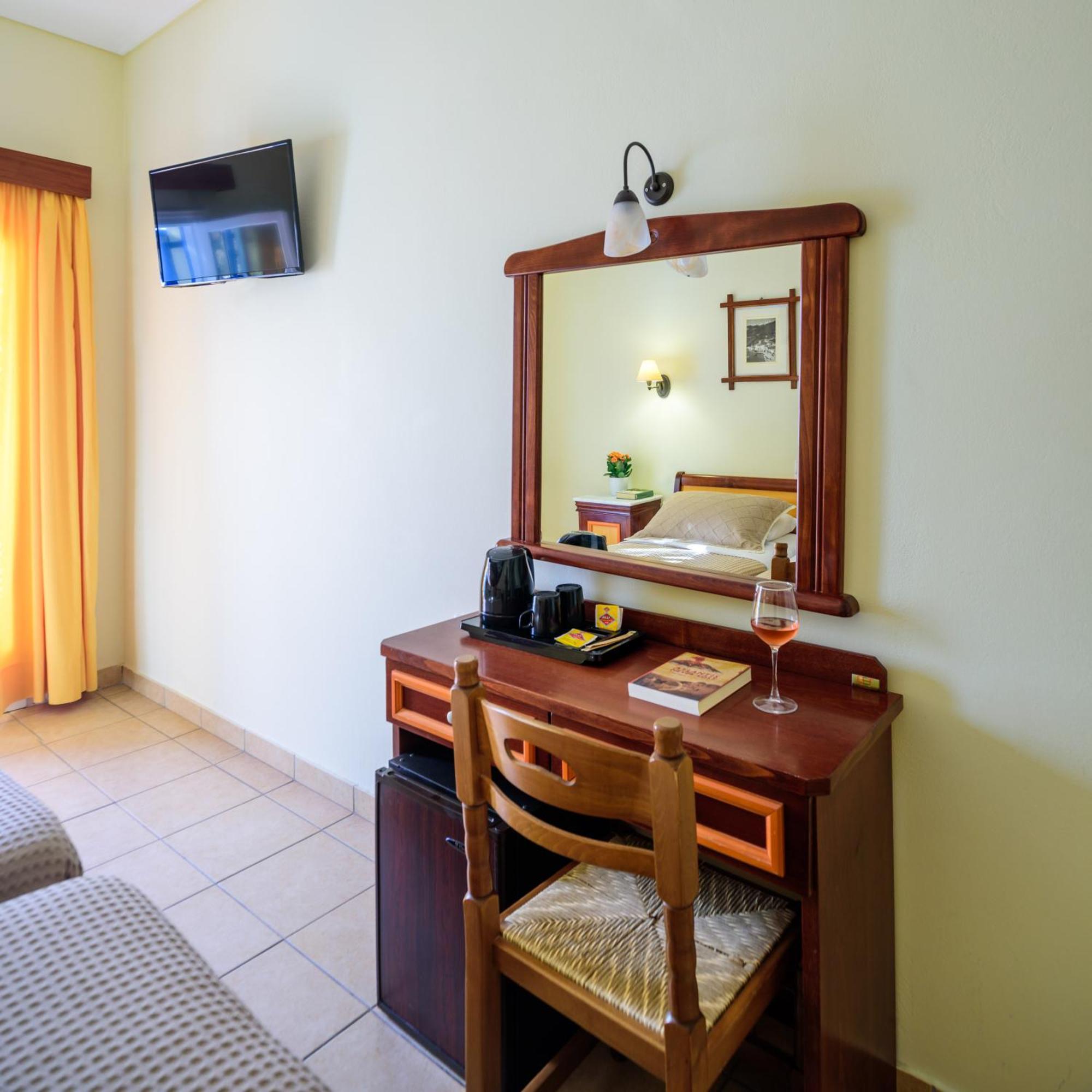 Karidis Hotel Kamári 외부 사진